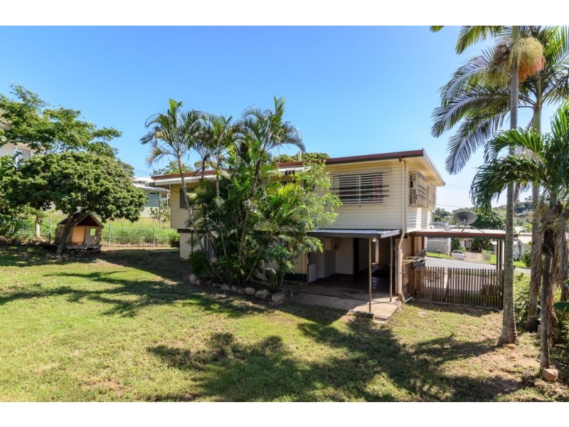 42 Walters Avenue, West Gladstone QLD 4680