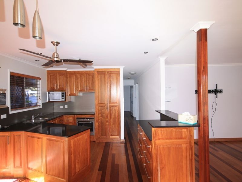 11 Coolongolook Close, West Gladstone QLD 4680