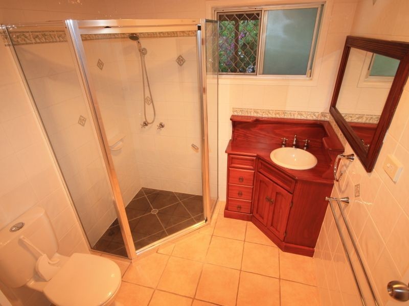 11 Coolongolook Close, West Gladstone QLD 4680