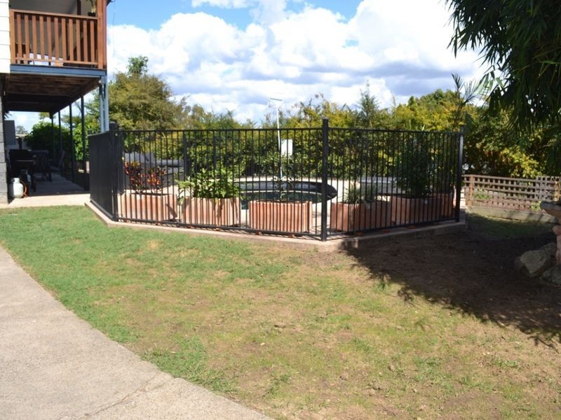 11 Coolongolook Close, West Gladstone QLD 4680