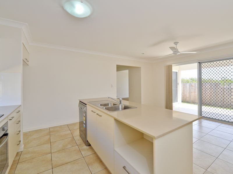 5 Greengard Place, Kirkwood QLD 4680