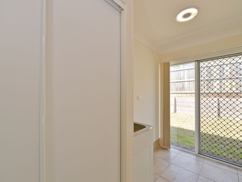 5 Greengard Place, Kirkwood QLD 4680