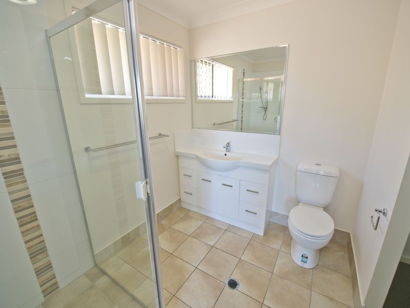 5 Greengard Place, Kirkwood QLD 4680