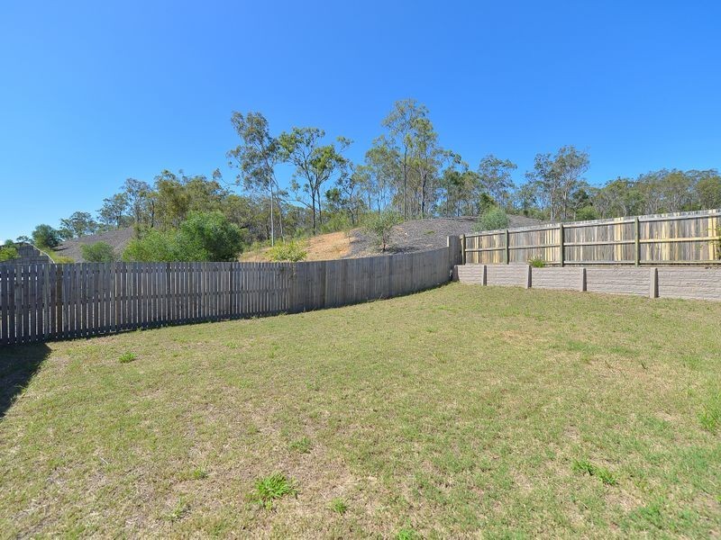 5 Greengard Place, Kirkwood QLD 4680