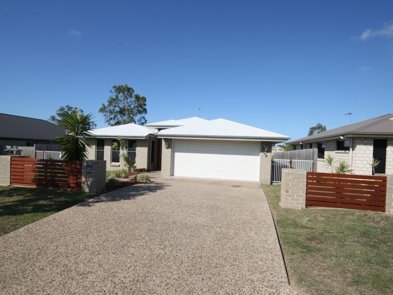 27 Liriope Drive, Kirkwood QLD 4680