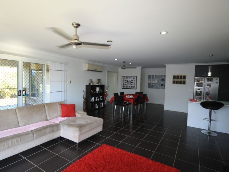 27 Liriope Drive, Kirkwood QLD 4680