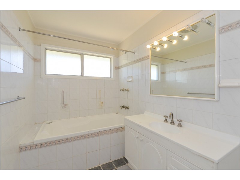 5 Trevally Street, Toolooa QLD 4680