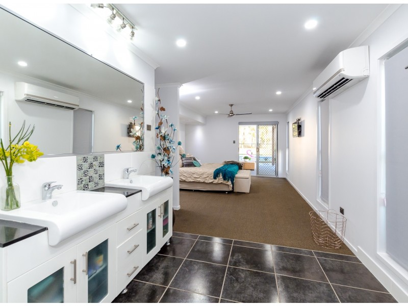 5 Jim Whyte Way, Beecher QLD 4680