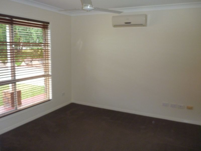 39 Ellington Street, New Auckland QLD 4680