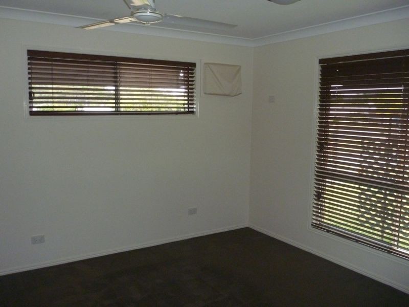 39 Ellington Street, New Auckland QLD 4680