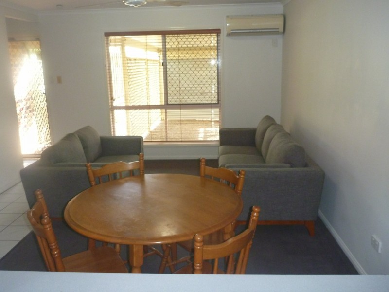 Unit 4/17 Glenlyon Street, Gladstone QLD 4680