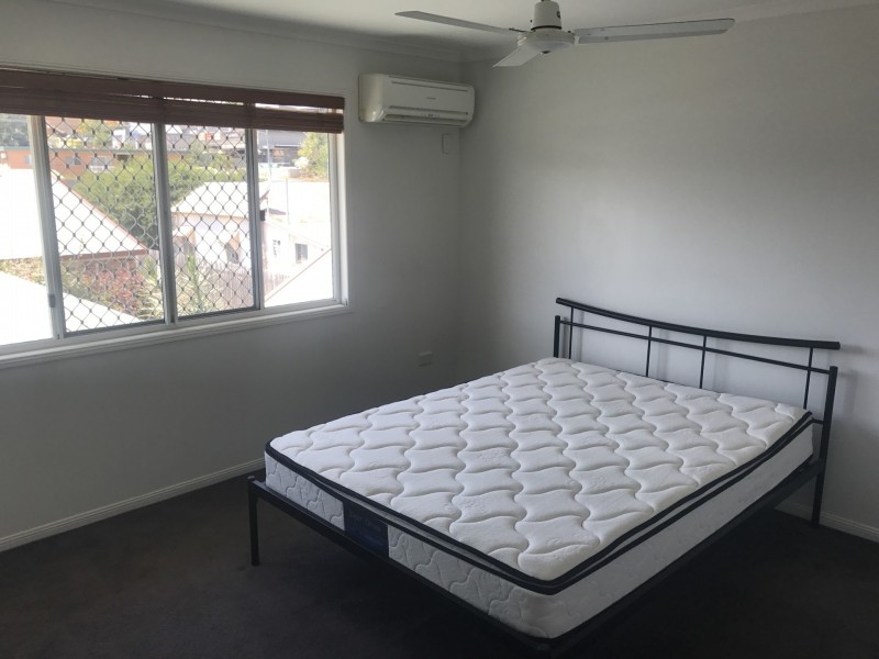 Unit 4/17 Glenlyon Street, Gladstone QLD 4680