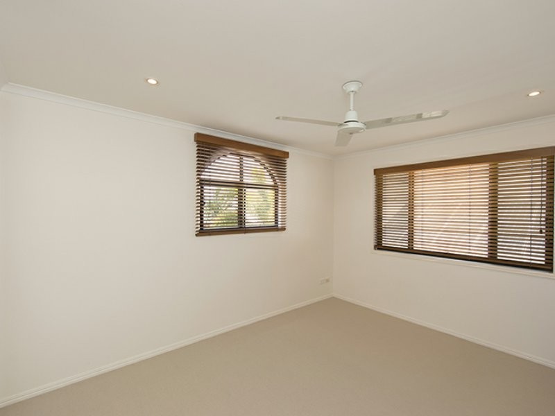 56 Katrina Boulevard, New Auckland QLD 4680 LJ Hooker Gladstone Sold