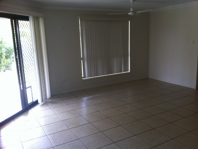 23 Victoria Avenue, Glen Eden QLD 4680