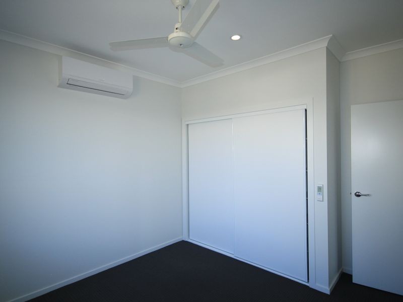 37 Parkway Crescent, Kirkwood QLD 4680