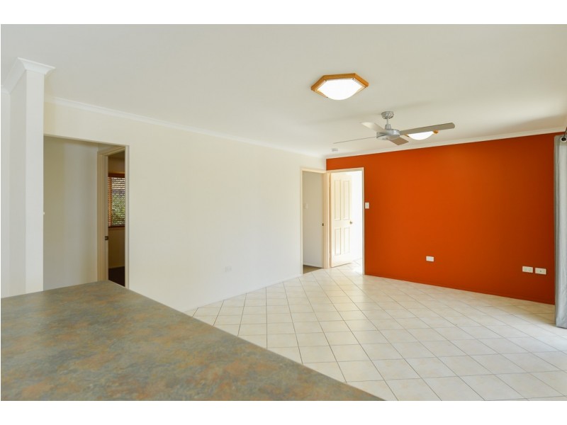 8 Fairbairn Place, Clinton QLD 4680