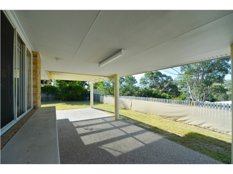 8 Fairbairn Place, Clinton QLD 4680