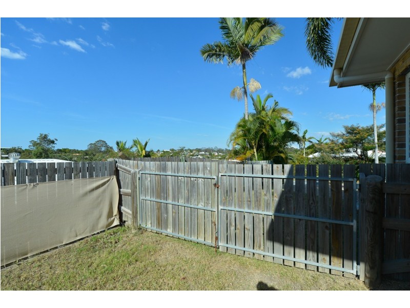 8 Fairbairn Place, Clinton QLD 4680