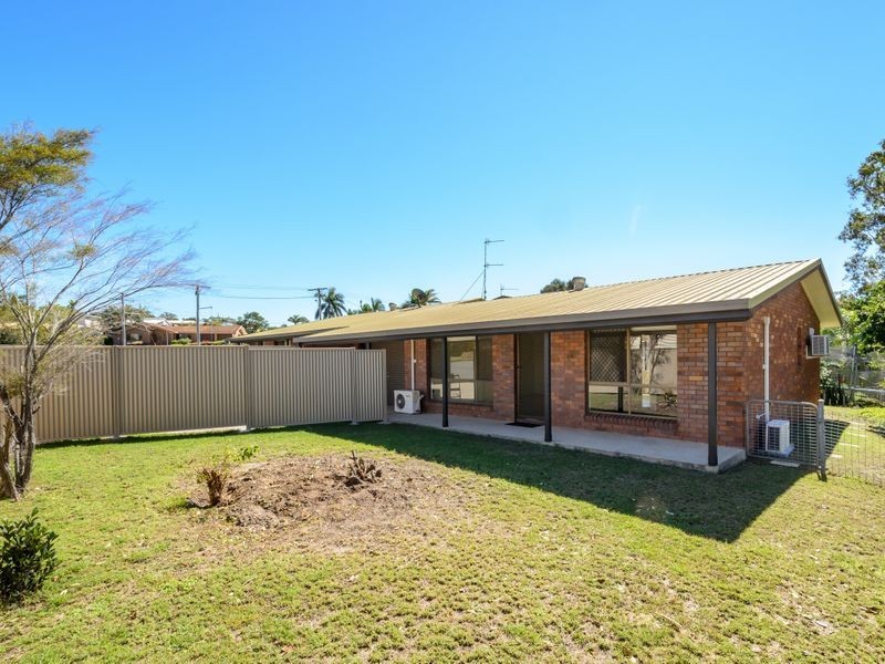 Unit 2/2 Apollo Drive, Clinton QLD 4680