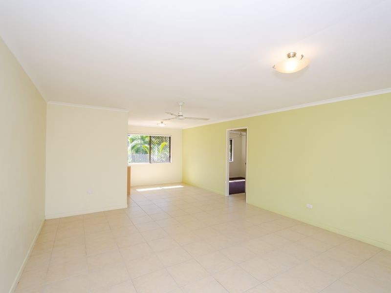 Unit 2/2 Apollo Drive, Clinton QLD 4680