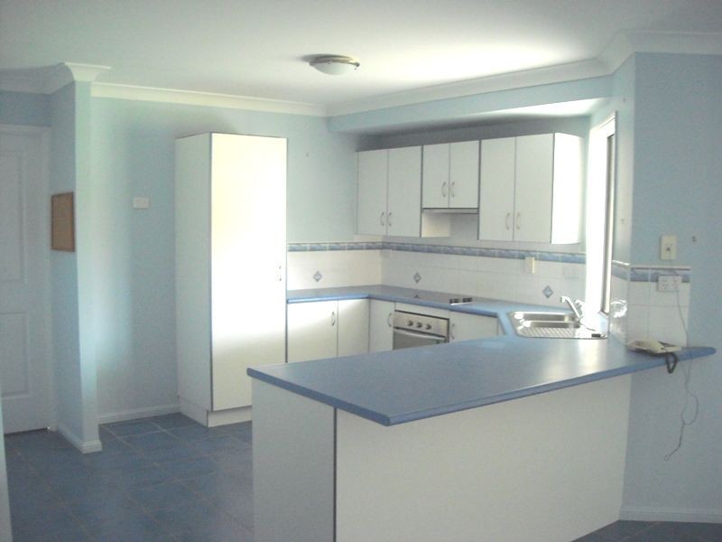 9 Willespie Place, New Auckland QLD 4680