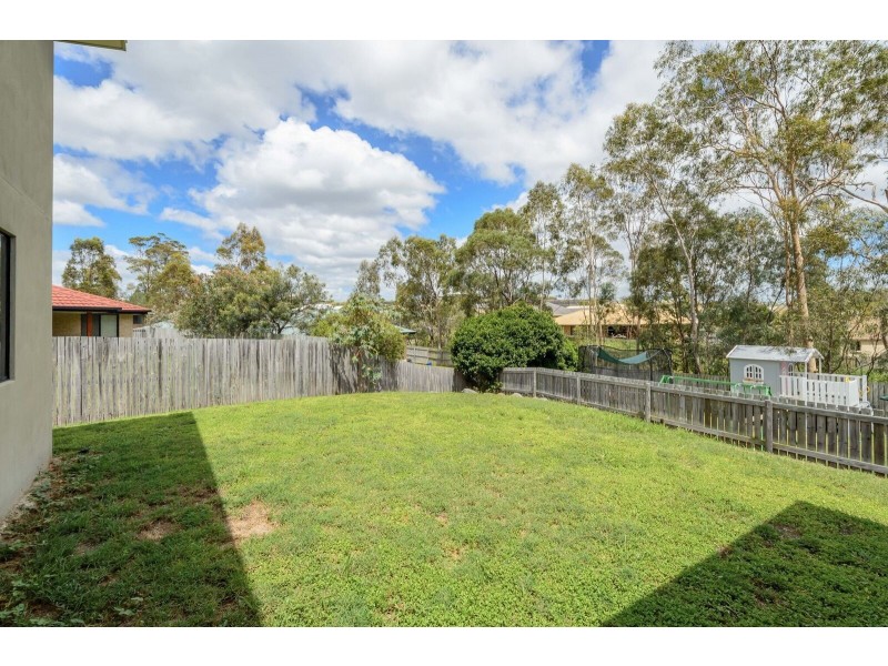 5 Glasshouse Place, New Auckland QLD 4680