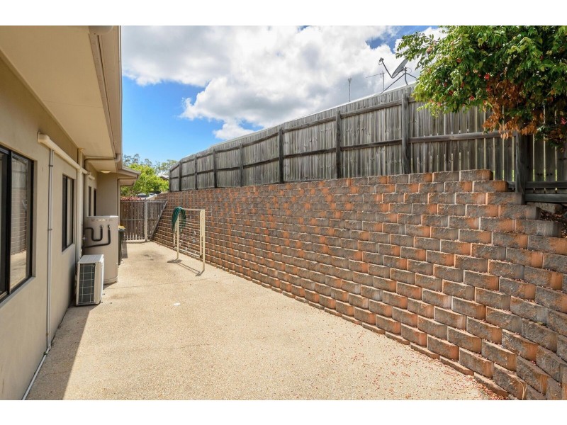 5 Glasshouse Place, New Auckland QLD 4680