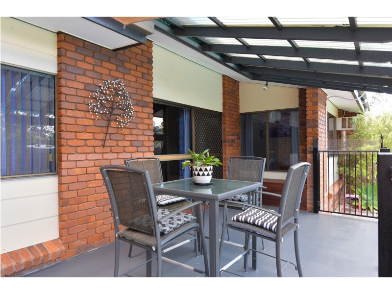 10 Cowan Close, South Gladstone QLD 4680