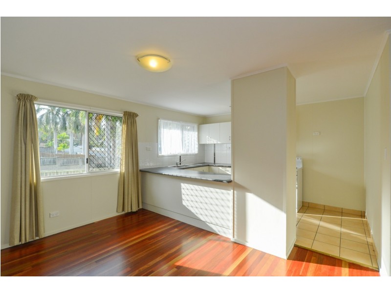 24 Mellefont Street, West Gladstone QLD 4680