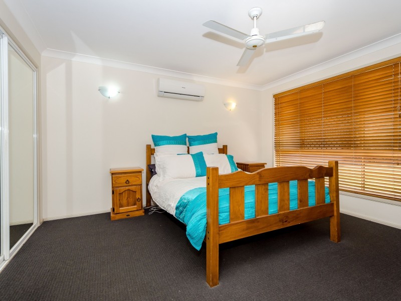 18 Barrine Close, Clinton QLD 4680