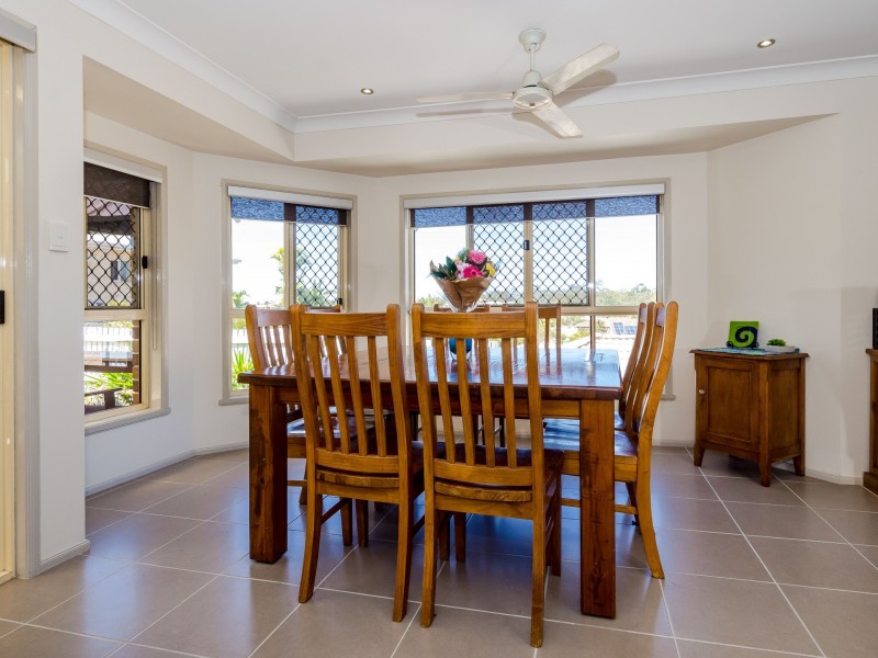 18 Barrine Close, Clinton QLD 4680