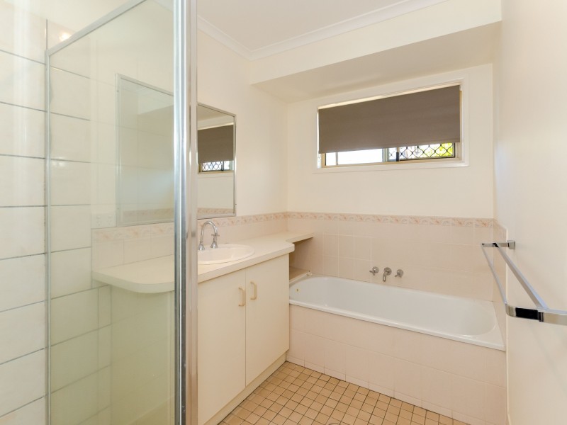 5 Woollybutt Street, New Auckland QLD 4680