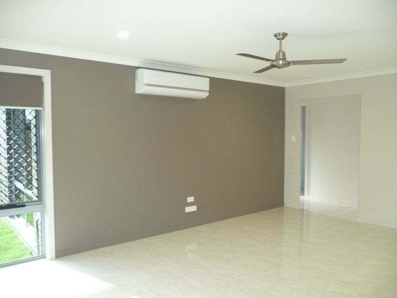 4 Bellbird Circuit, New Auckland QLD 4680