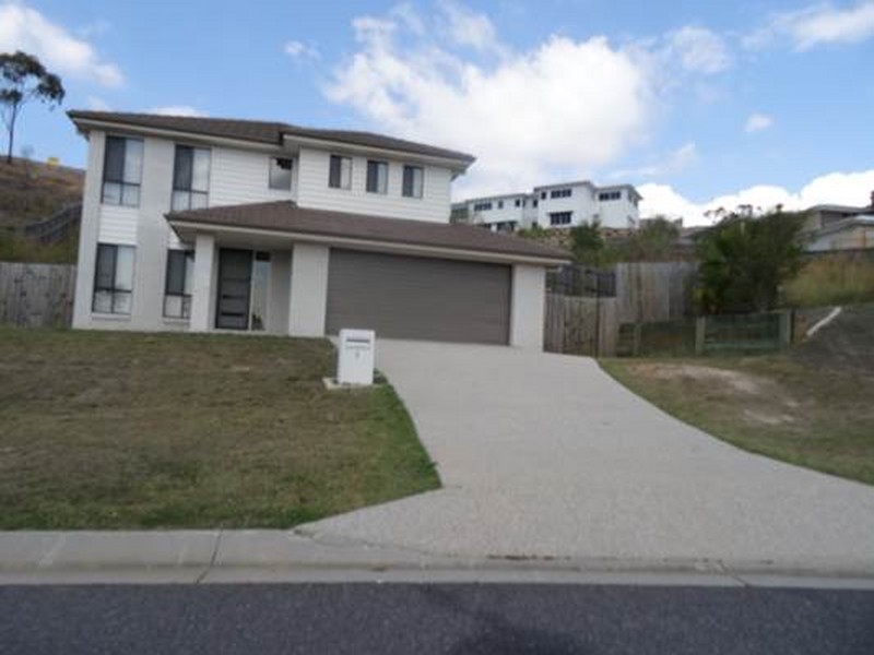 1 Deveney Drive, Kirkwood QLD 4680