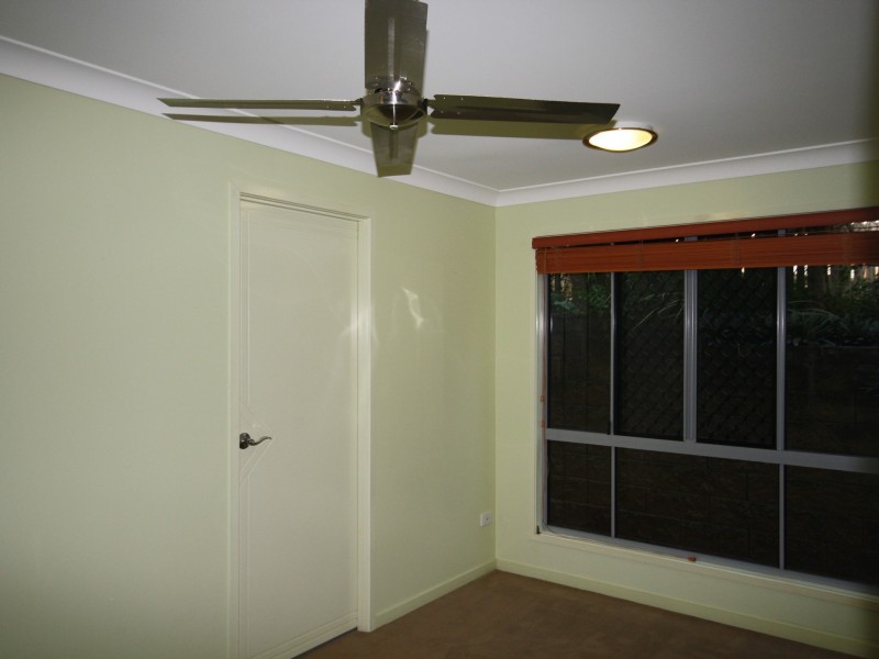 11 Glegg Street, West Gladstone QLD 4680