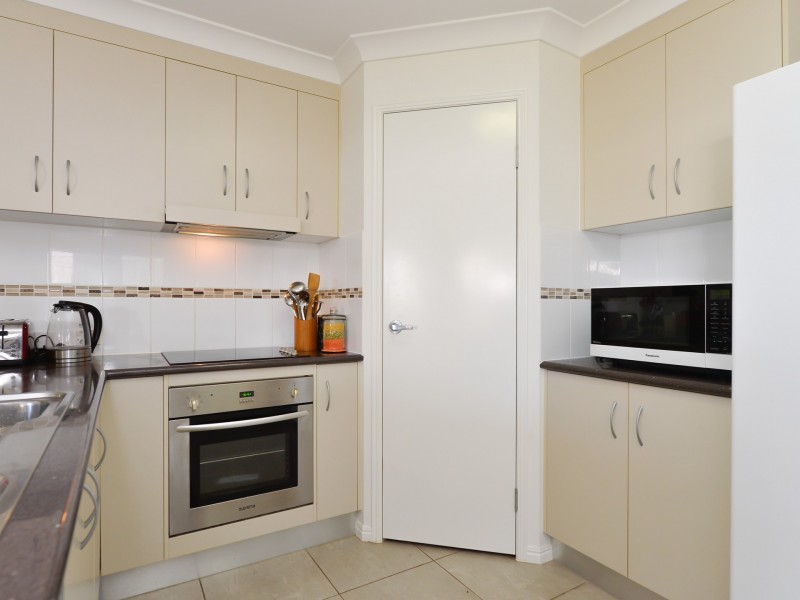 12 Sturt Court, Glen Eden QLD 4680