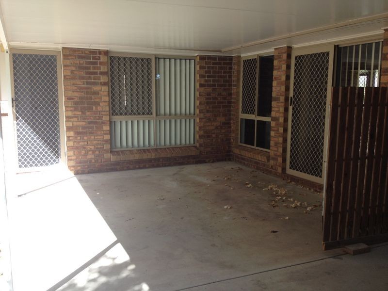 8 Mimosa Court, Kin Kora QLD 4680