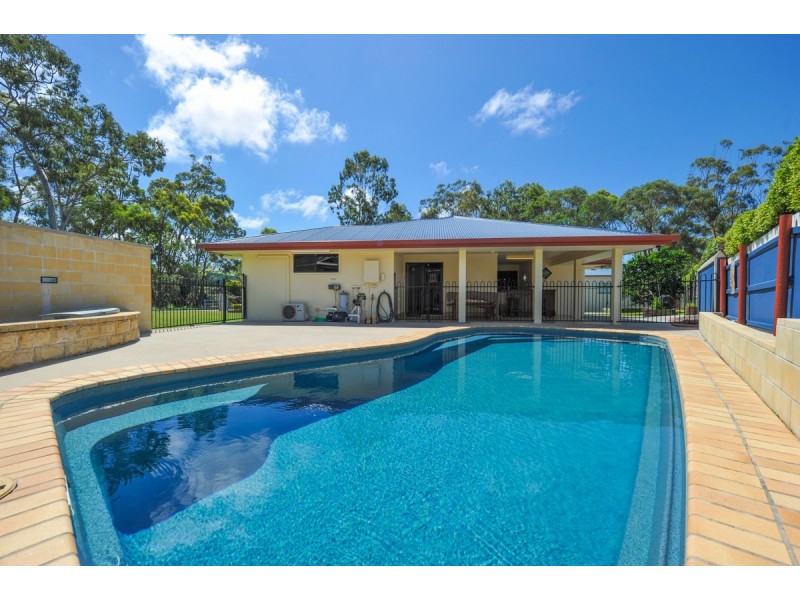 21 Katrina Boulevard, New Auckland QLD 4680