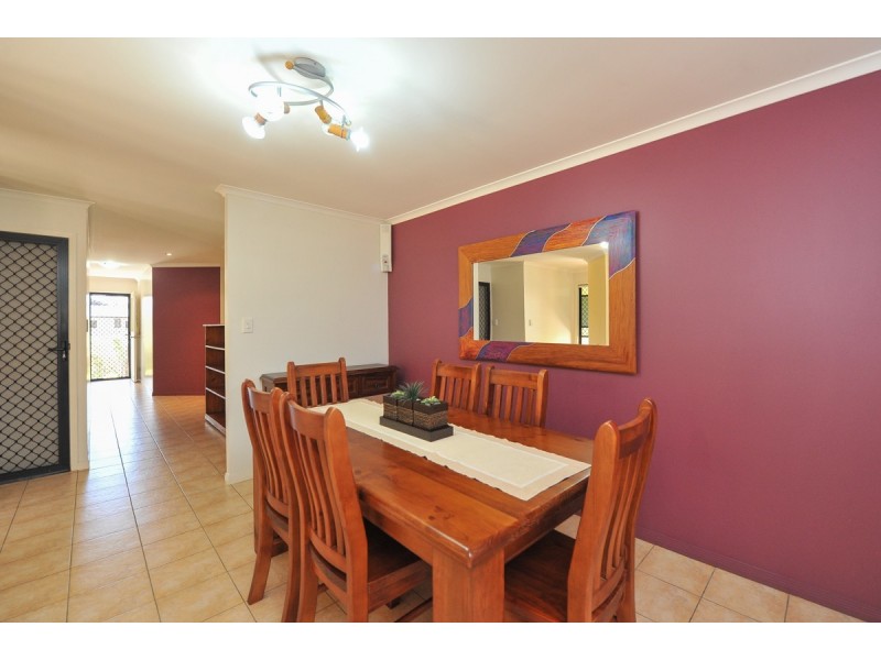 21 Katrina Boulevard, New Auckland QLD 4680