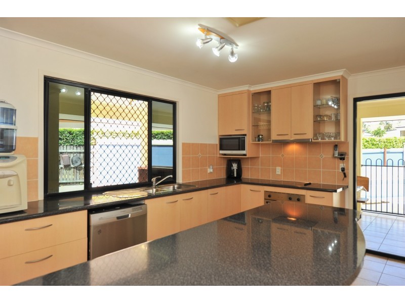 21 Katrina Boulevard, New Auckland QLD 4680