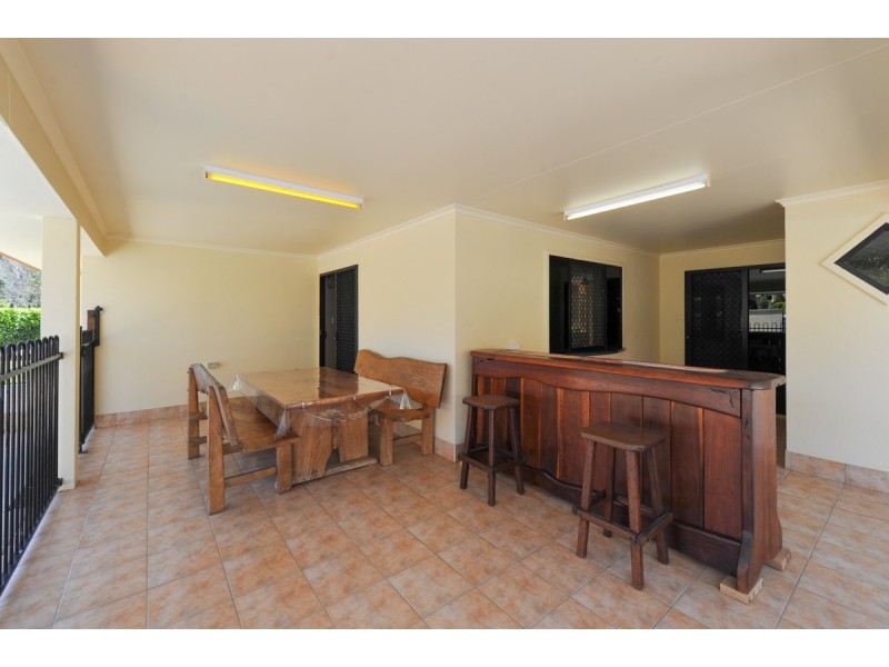 21 Katrina Boulevard, New Auckland QLD 4680