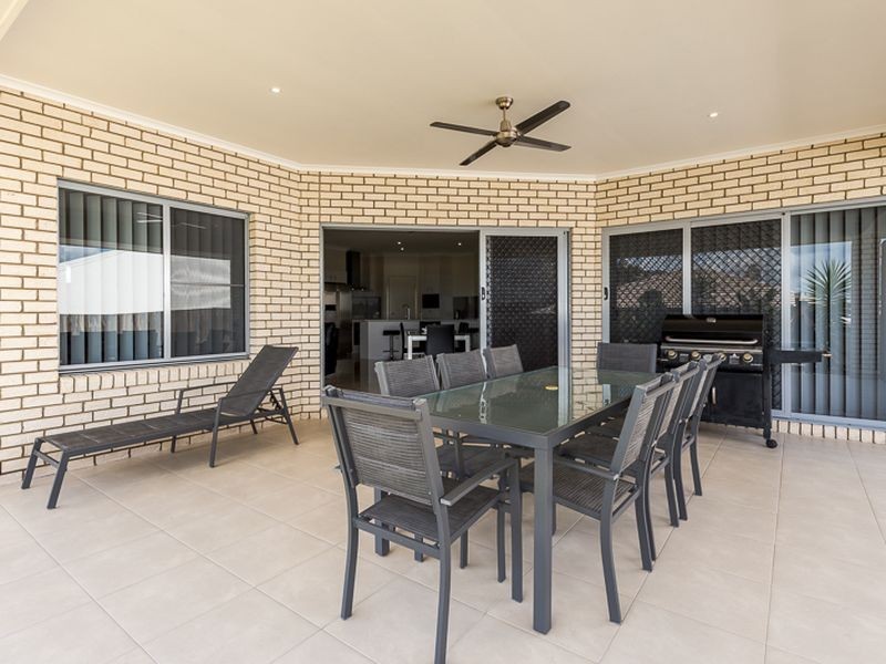 5 Palmerston Court, New Auckland QLD 4680