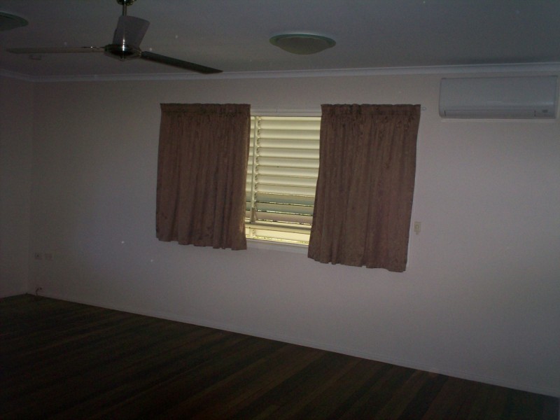 4 Berringar Lane, West Gladstone QLD 4680