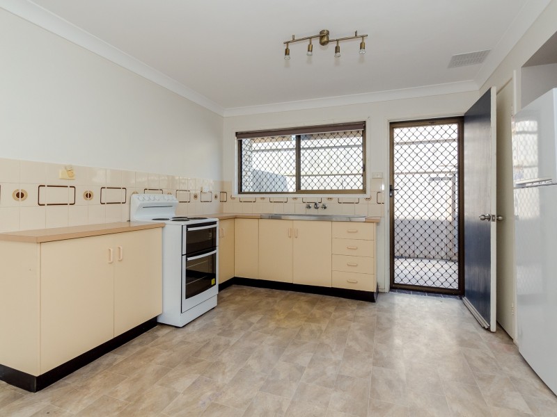 4/17 Roberts Street, South Gladstone QLD 4680