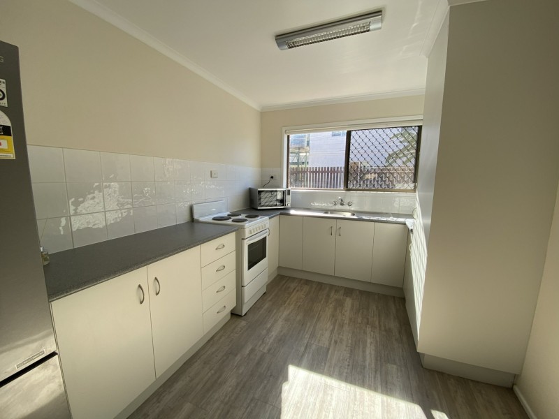 Unit 2/5 Mccann Street, South Gladstone QLD 4680