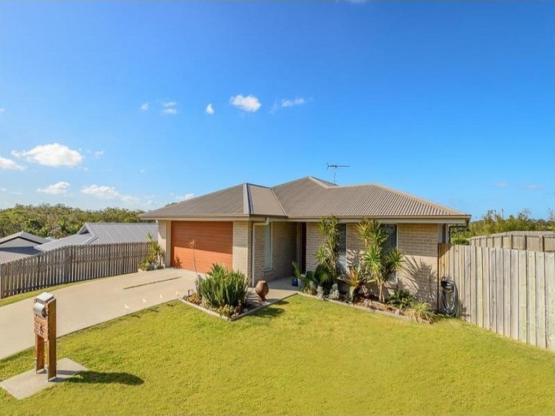 6 Linhow Crescent, Clinton QLD 4680