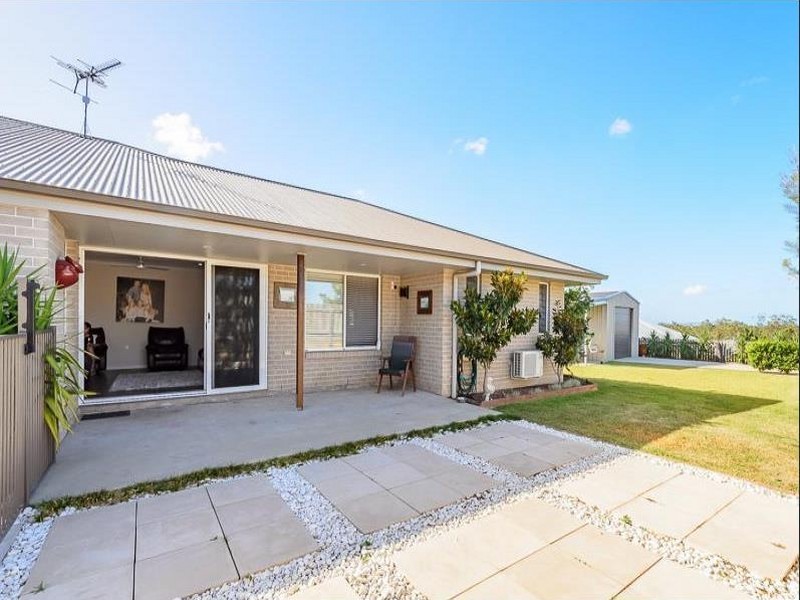 6 Linhow Crescent, Clinton QLD 4680