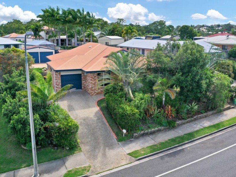 42 Witney Street, Telina QLD 4680