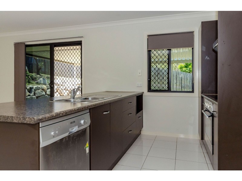 37 Stoneybrook Drive, Glen Eden QLD 4680