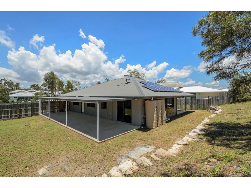 37 Stoneybrook Drive, Glen Eden QLD 4680